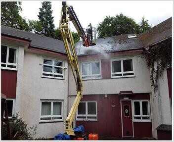 Roof Cleaning London and Roof Moss Removal London 