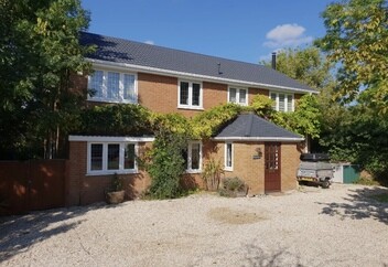  Roof Cleaning Bedfordshire and Roof Moss Removal Bedfordshire